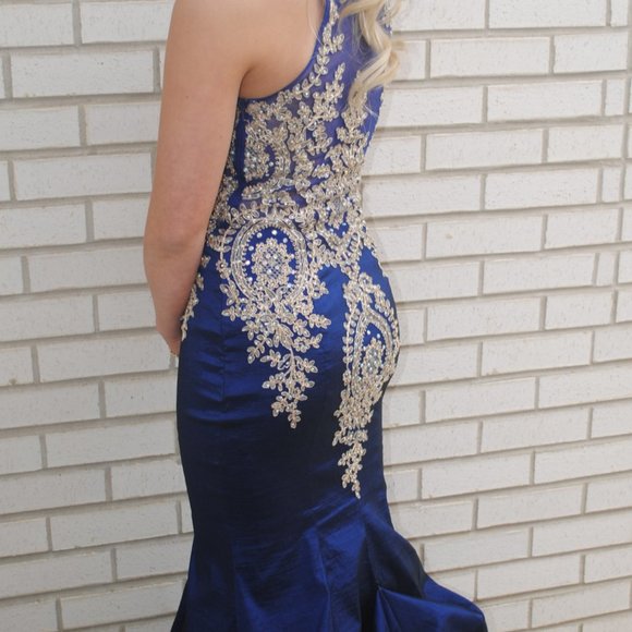 Prom Dress - Picture 2 of 4